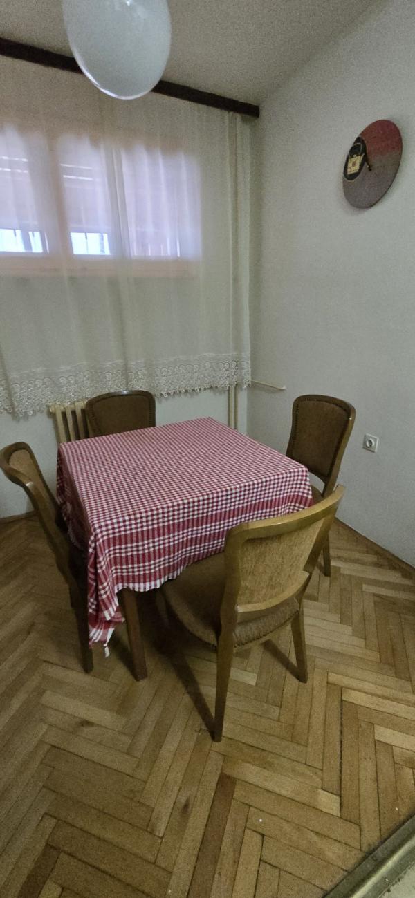 Slika 1 - Stanoja Bunuševca, Troiposoban stan za izdavanje, 75m2, 300€